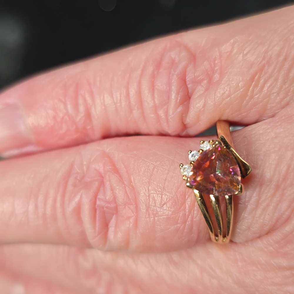 3XHP VTG. Cognac Topaz Trillion Cut w/3 CZ Accents 10k Gold Ring Size 7